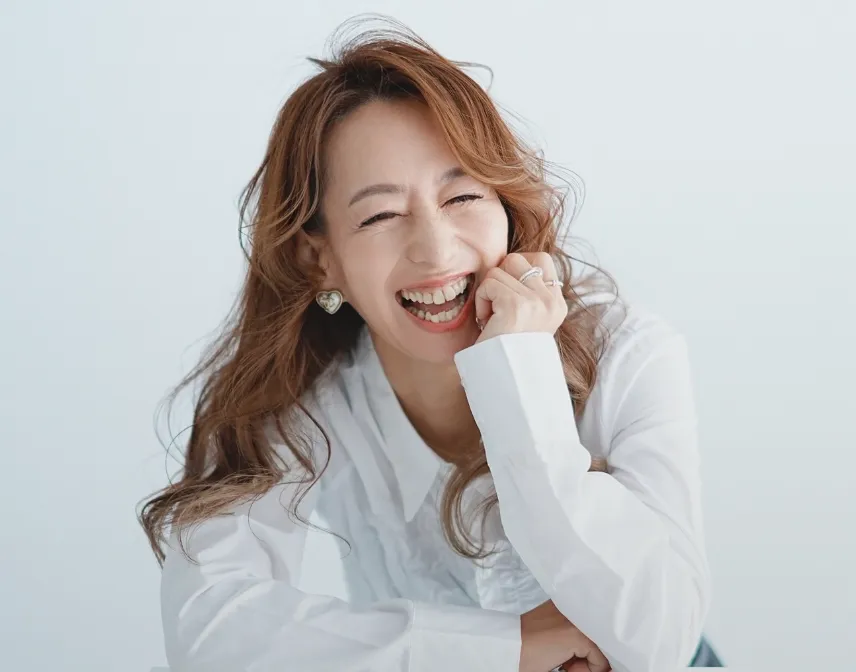 メインビジュアル右