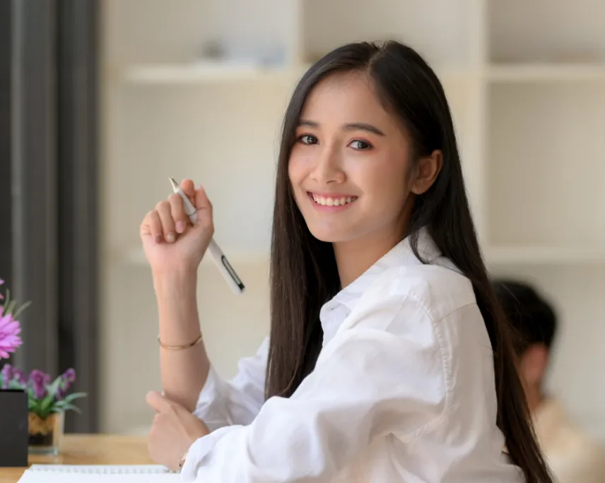 メインビジュアル右